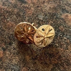 ❌SOLD❌14k solid gold earrings